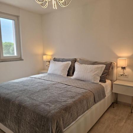 Luxury Apartment Умаг Екстер'єр фото